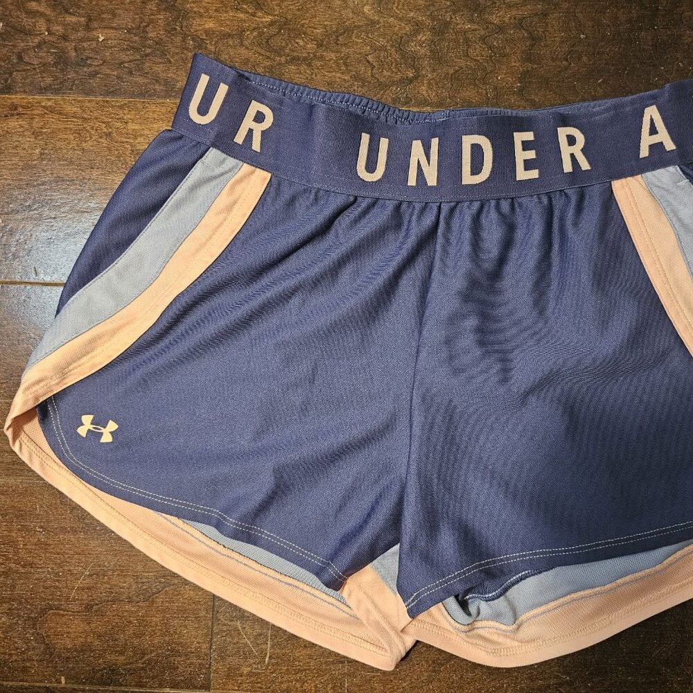 Under Armour Short Women Size Medium Running Fly By HeatGear Gray/Pink